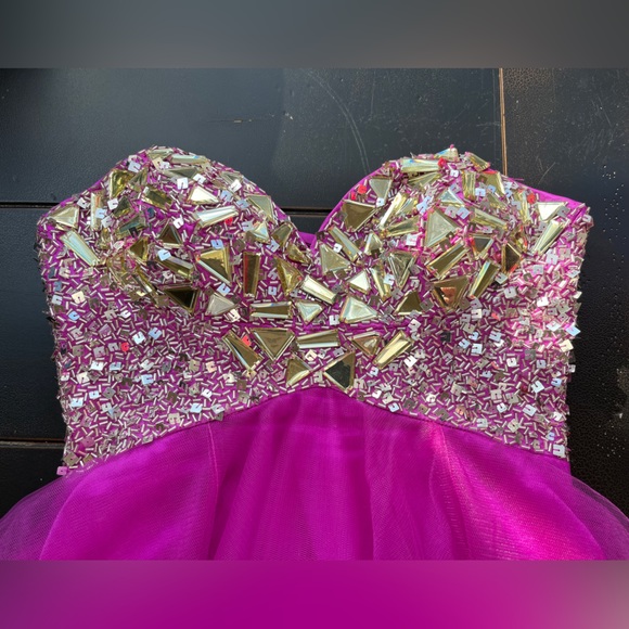 Pink Metallic Toole Corset Cocktail Dress - Picture 7 of 8